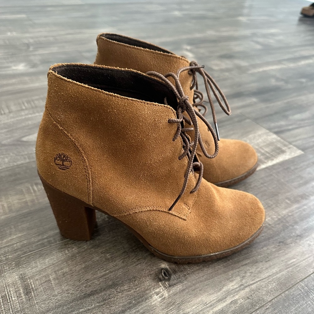 Timberland Tan Suede Lace-Up Ankle Booties